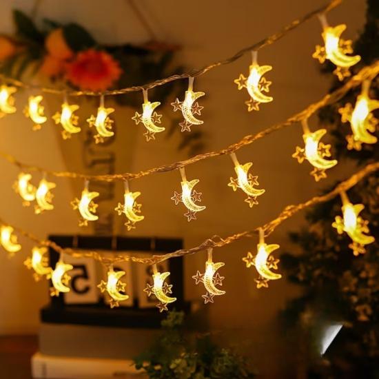 Hilal ve 3 Mini Yıldız Şekilli 3.5 Metre USB LED Işık – 20 LED’li Dekoratif Ramazan Dekorasyonu ve Ortam Aydınlatması hakkında ürün açıklaması